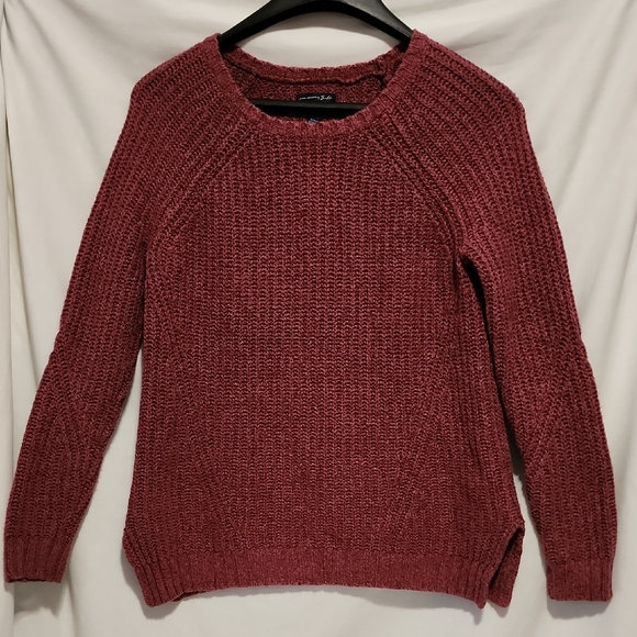 American Eagle Outfitters Sweaters - American Eagle Outfitters Maroon Crew Neck Sweater